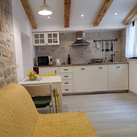 Studio App Dea In The Center Rovinj Buitenkant foto