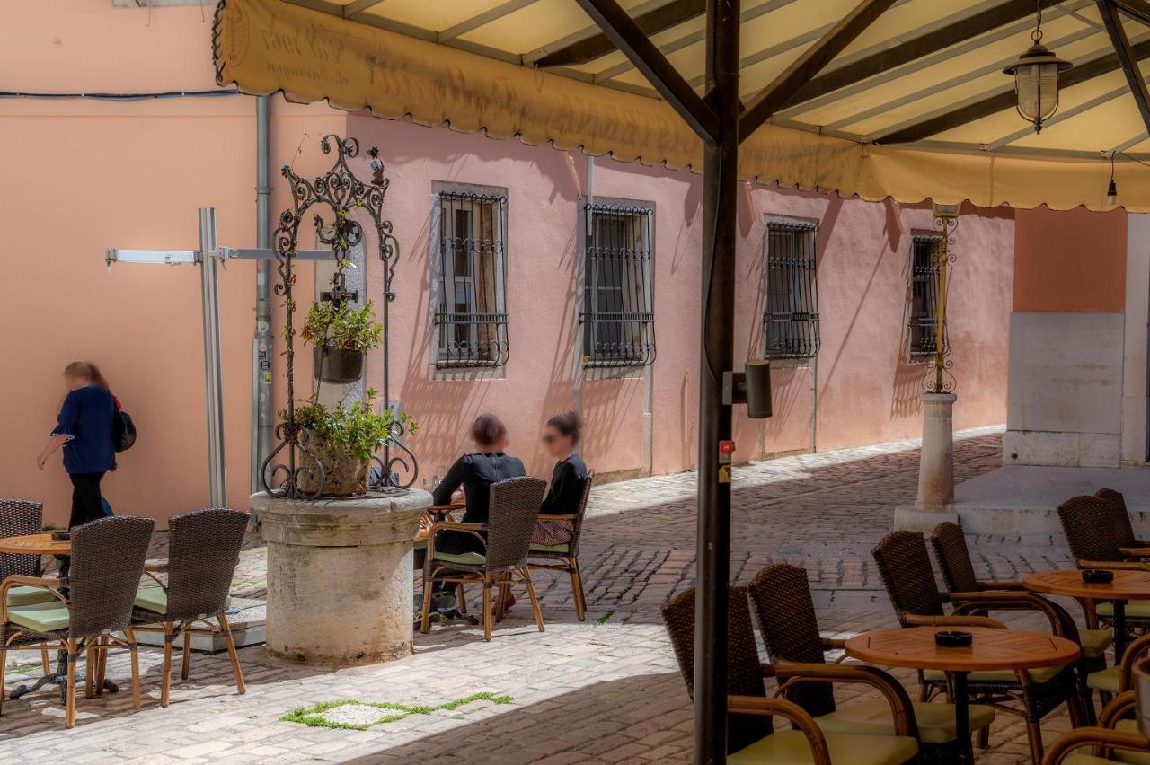 Studio App Dea In The Center Rovinj Buitenkant foto